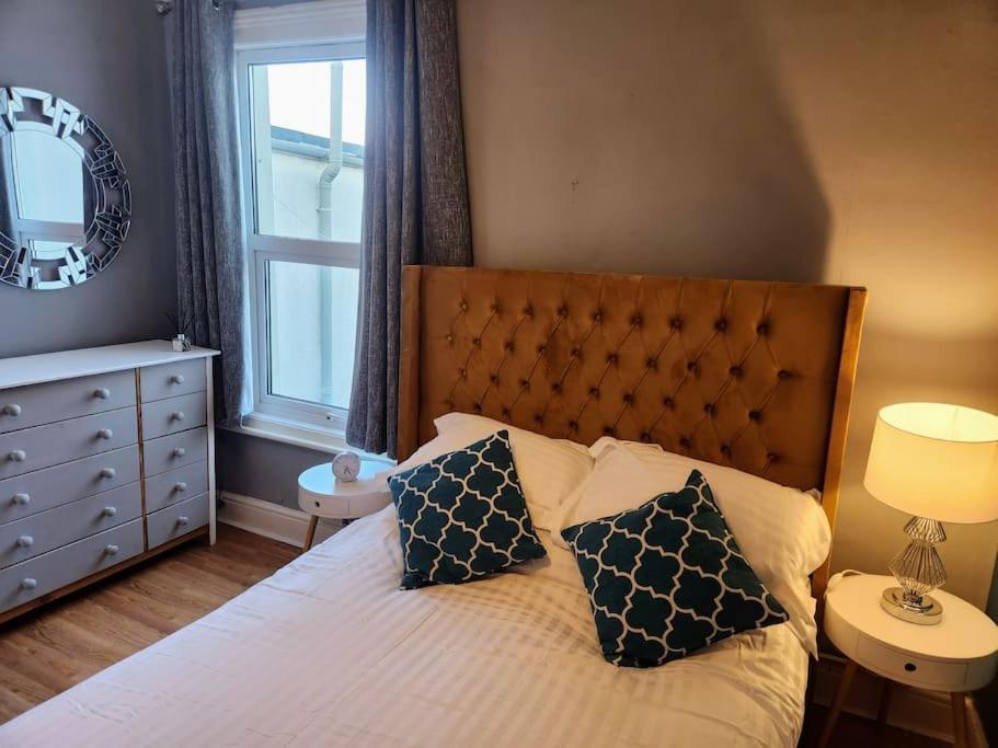 Ferienhaus House Near Restaurants, Park And Pubs, Perfect For Pets! Bristol